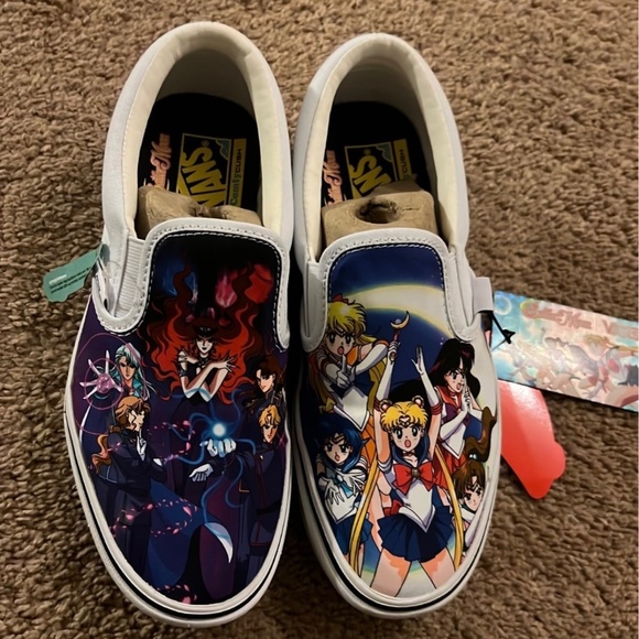 Pretty Guardian Sailor Moon Vans - Picture 2 of 8